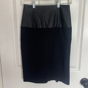 Kenneth Cole Black Faux Leather Pencil Skirt. Sz. 2